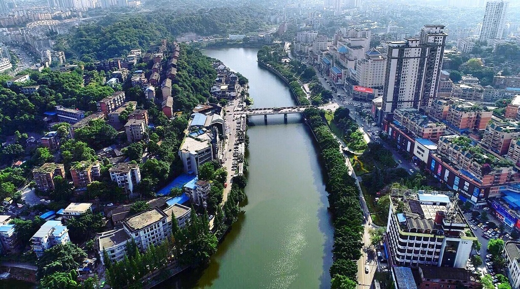 自贡 人口_自贡灯会(2)