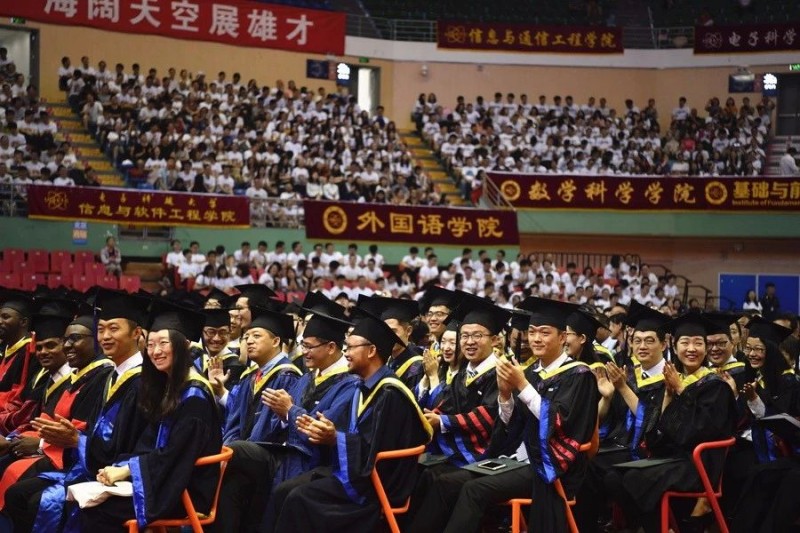 【2018毕业季.校长说】电子科大党委书记王亚