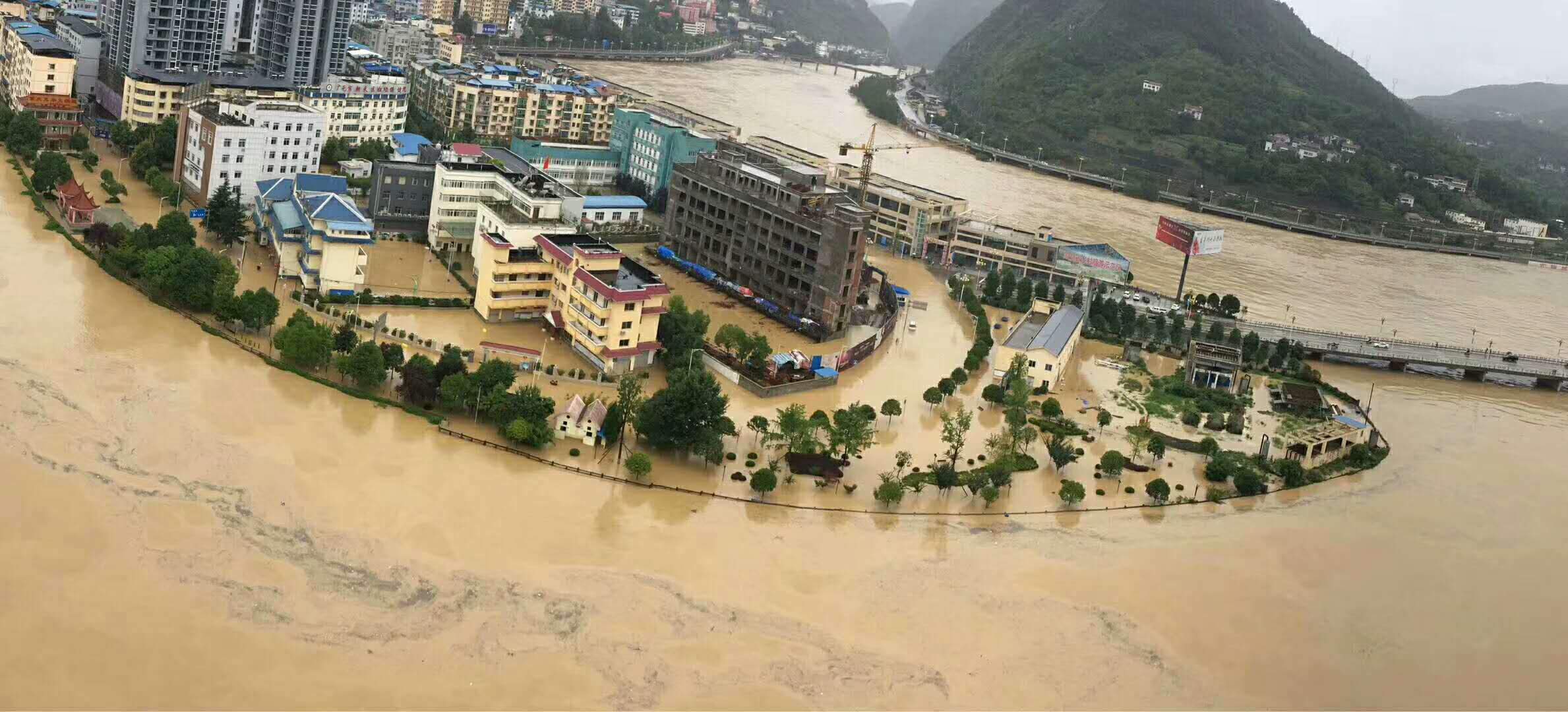 广元朝天区城区被淹,部分乡镇道路,农田受损