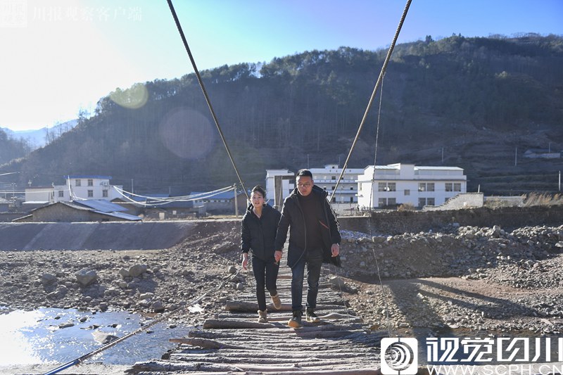 博洛乡人口_梅丽莎·博洛纳(3)
