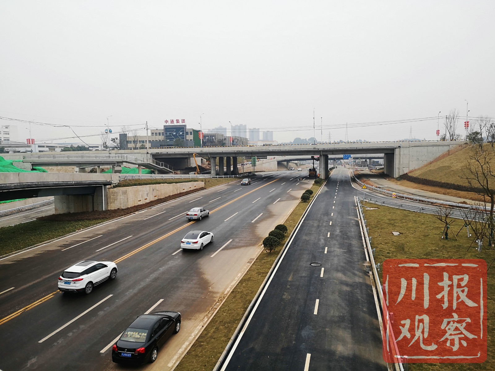 遂宁中环线玉龙路立交蝶式互通全面通车