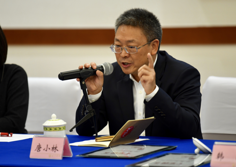 四川大学教授博士生导师唐小林评论不是唱赞歌有根才能长足发展