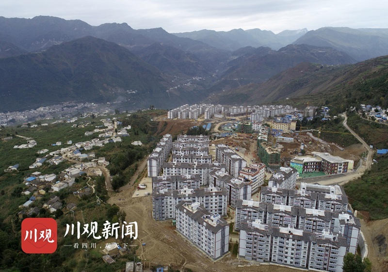 视频金阳县千户彝寨新生活的起点