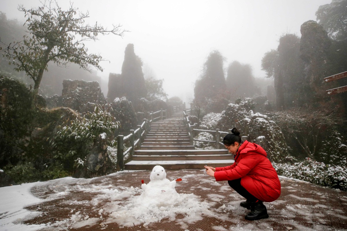 广安华蓥山旅游区迎来初冬第一场雪 这些图片美翻了 - 川观新闻