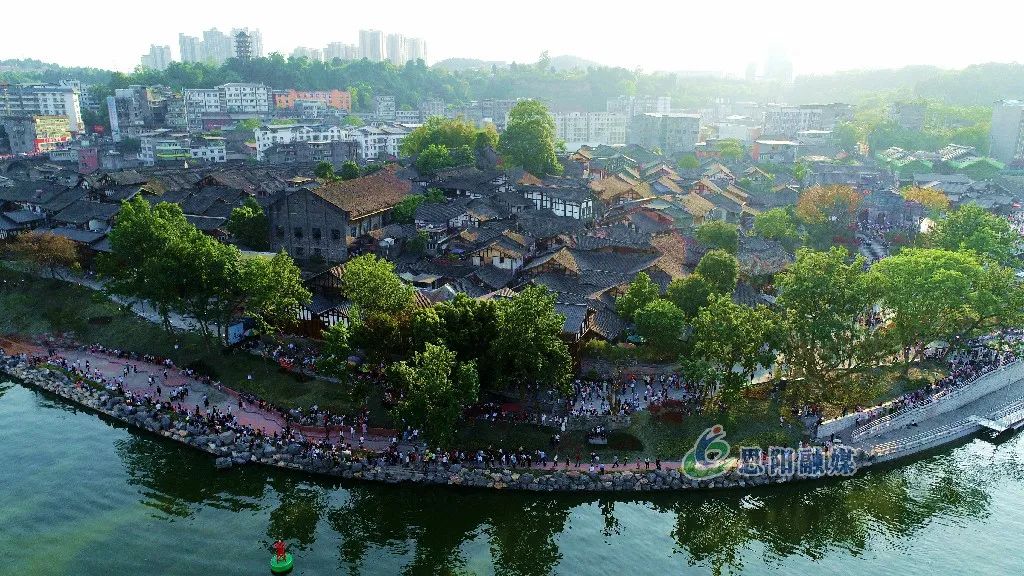 39亿元3个项目集中签约恩阳古镇袁家村正式牵手