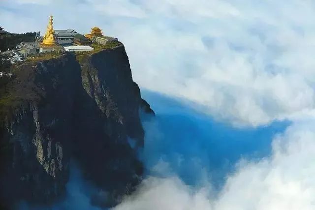历史文化峨眉山为何被称为世界上加持力最大圣地之一