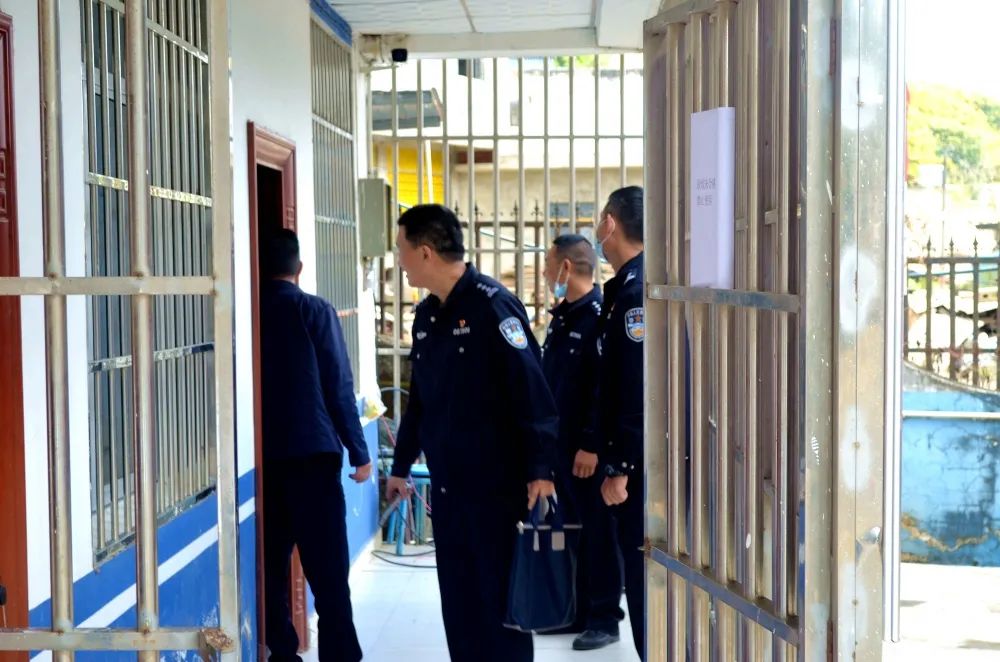 德昌县副县长公安局长陈金龙深入一线调研检查工作