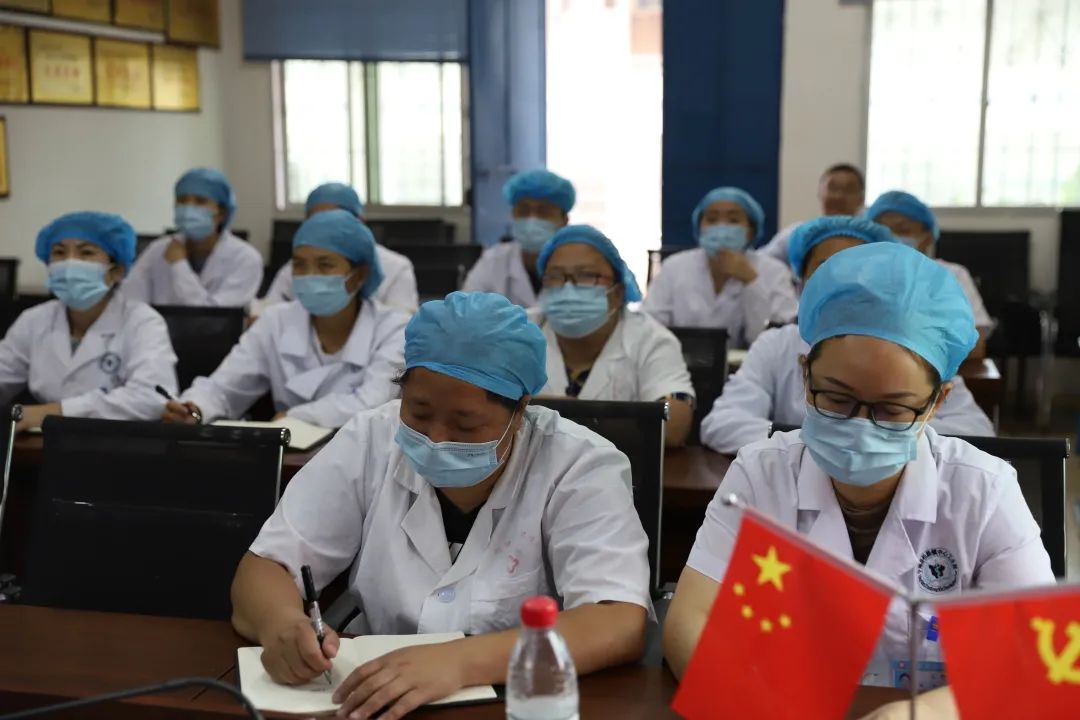 我院深入乡镇卫生院开展危险性上消化道出血急诊急救快速通道知识巡讲
