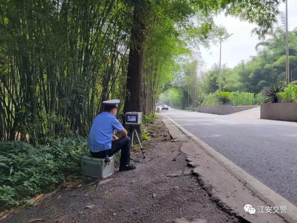 只是一种督促的手段移动测速从未间断交警蜀黍可是花了大力气整治发案