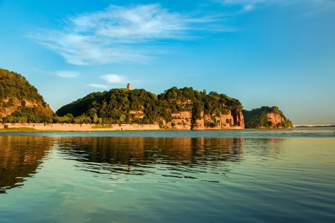 错峰出游正当时快来乐山这里邂逅最美秋景