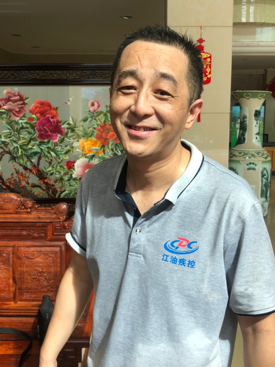 抗疫与接种路上的天使笑容