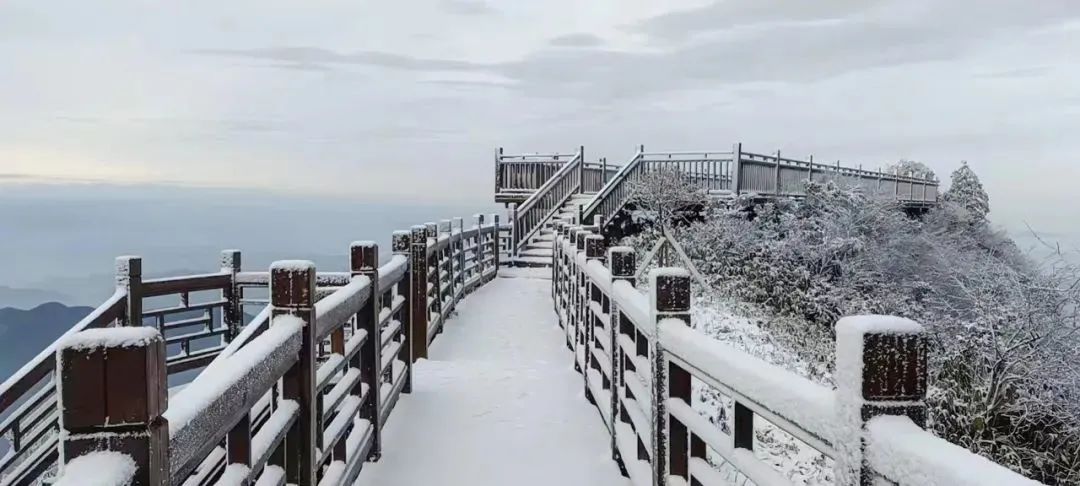 八台山今日雪景实拍宛如人间仙境