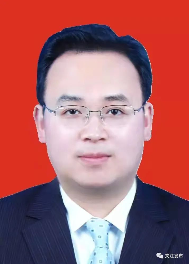 漆 宾夹江县人民政府县长漆宾,男,汉族,籍贯重庆,出生地四川广元