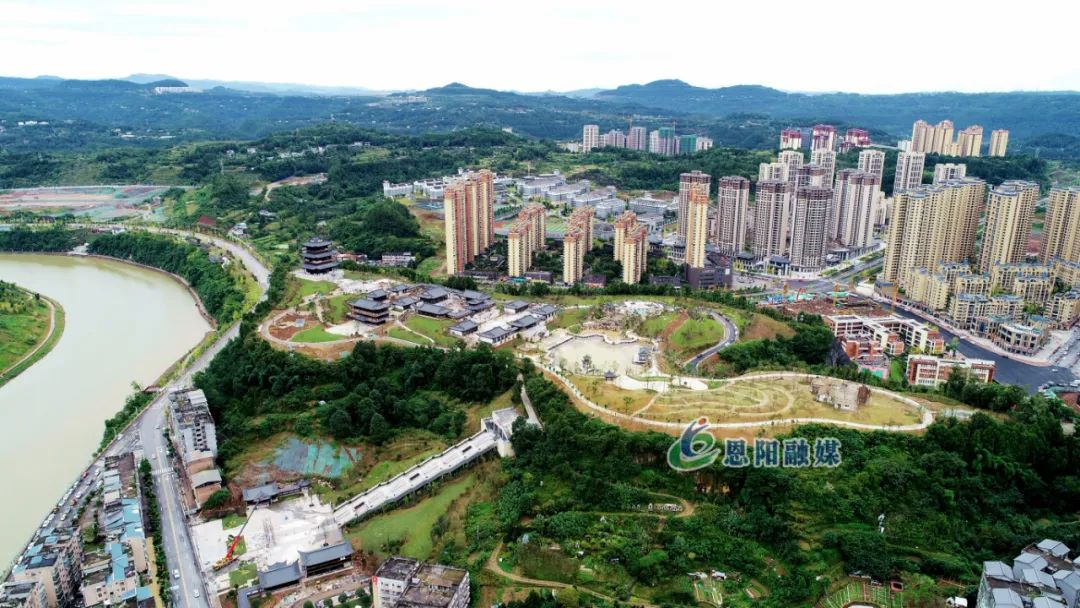 公园位于恩阳区登科寺社区,总项目占地约320亩,分为核心景观区与前导