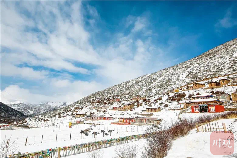 期待甘孜州首个滑雪场康定木雅圣地景区元旦开滑
