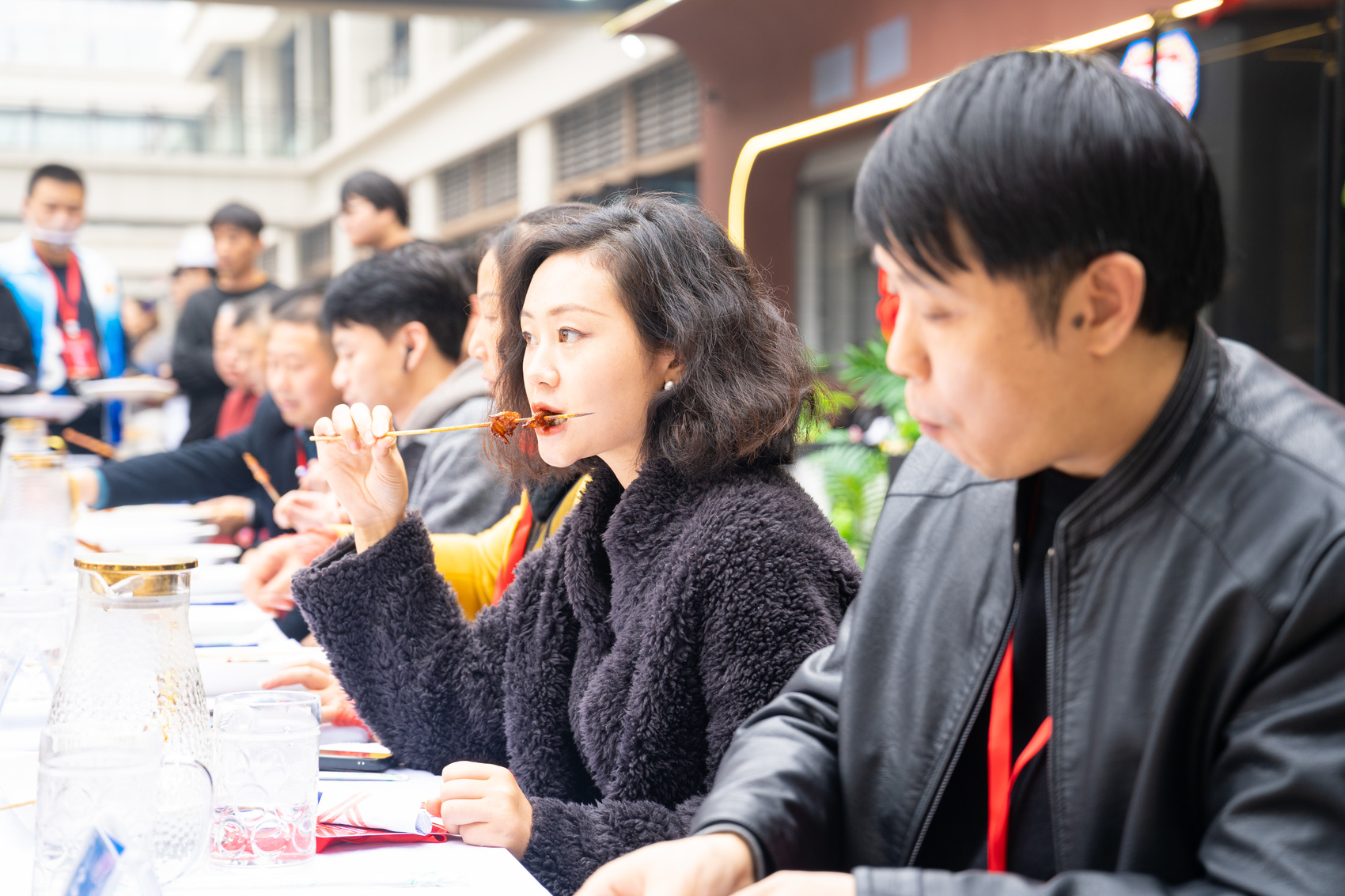 烧烤世家|挪客|骆驼|户外烧烤架怎样选|2024露营便携式碳烤烧烤架品牌介绍|牧高笛 (烧烤世家烧烤炉怎么样)