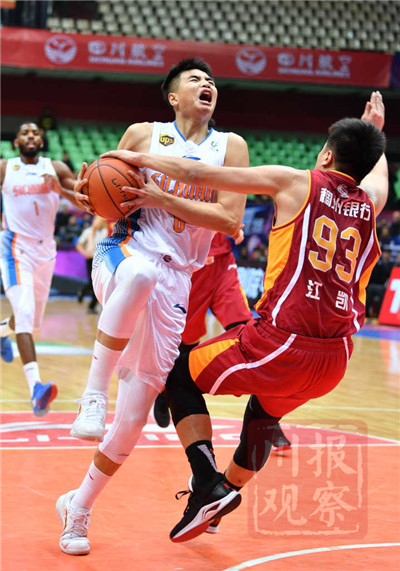 四川金强男篮迎来首个三连胜
