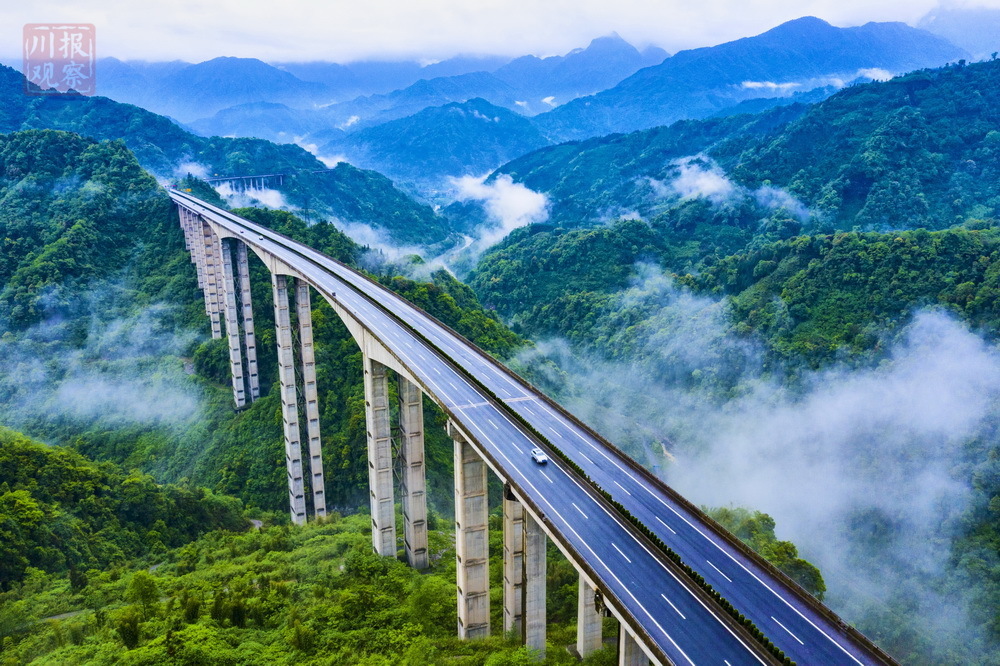 两条避暑线路 牵手"爽"游荥经