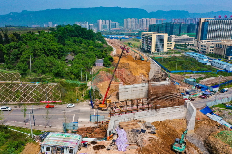 把耽误的工期抢回来雅安南外环项目建设火力全开
