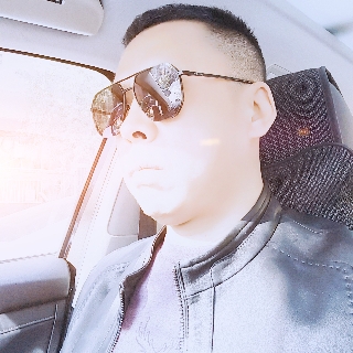 何嘉偉
