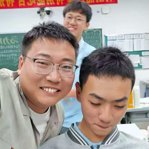 鱼子酱^