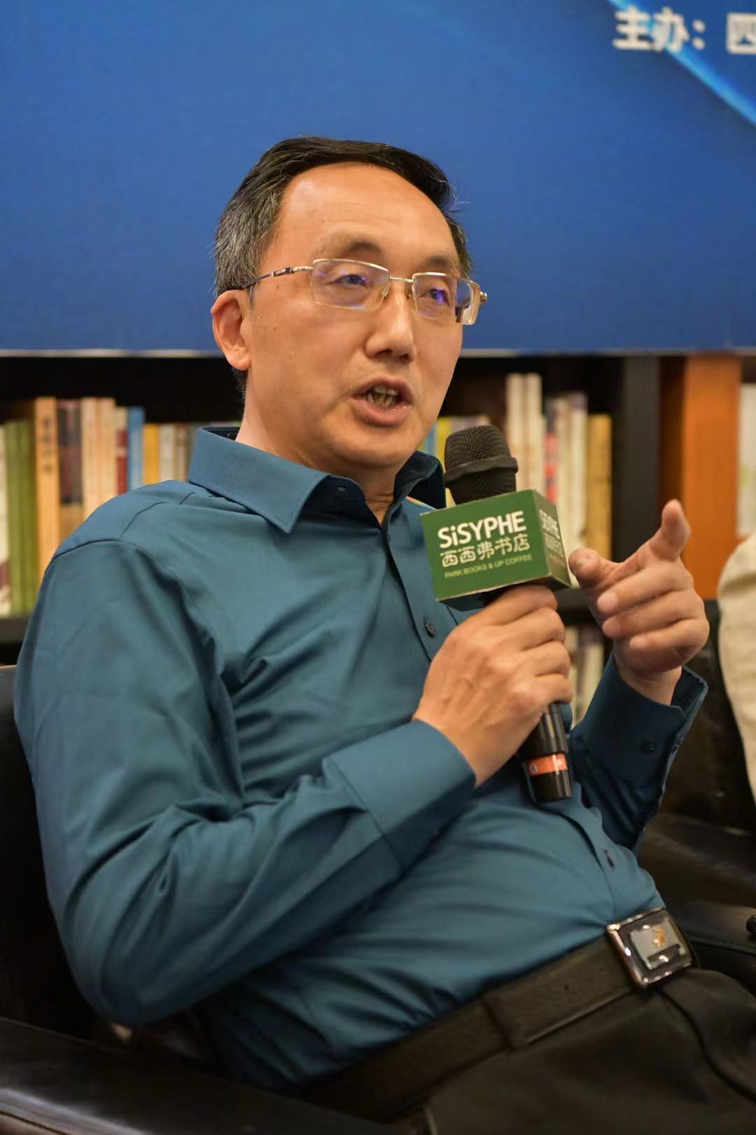 川观文学课⑧·特别节目|阿来,梁平,李明泉谈阅读 - 川观新闻