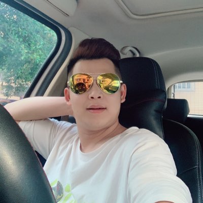 慕斯头皮理疗专家