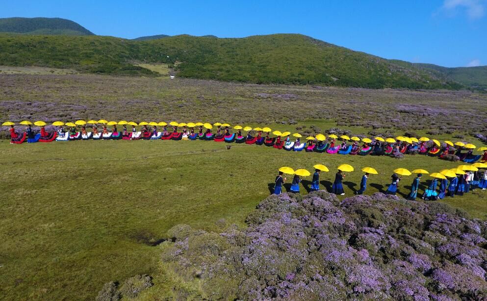 主会场设在海拔3000米的谷克德:今年凉山彝族火把节"带你到山顶 "