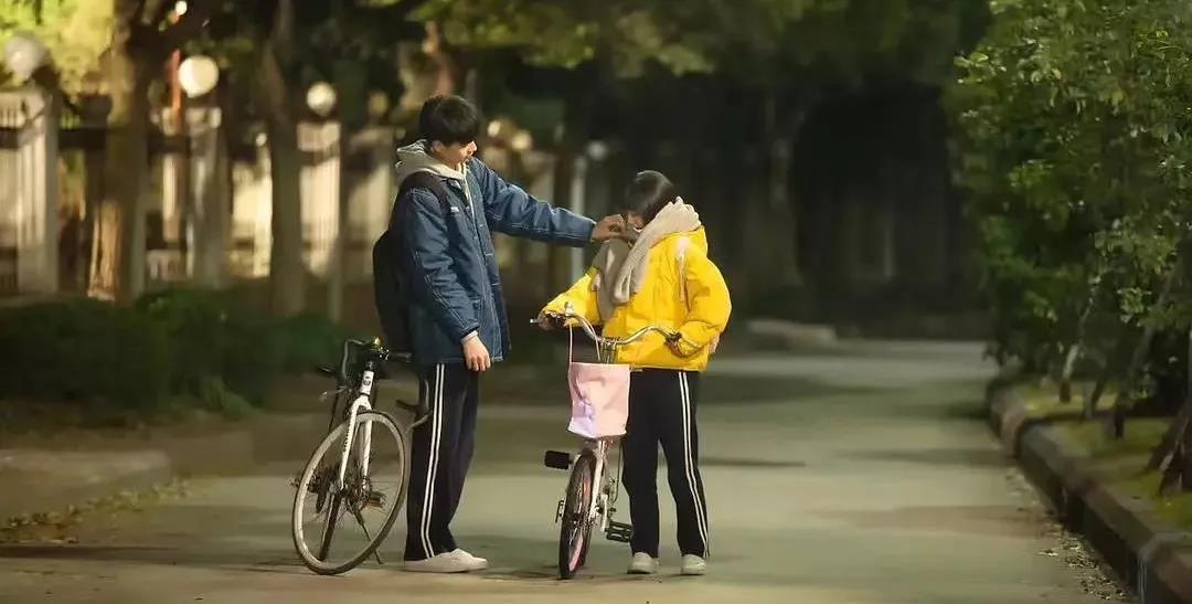 怎么教孩子快速学会骑自行车 1589884642125073348.jpg-cgwapimg