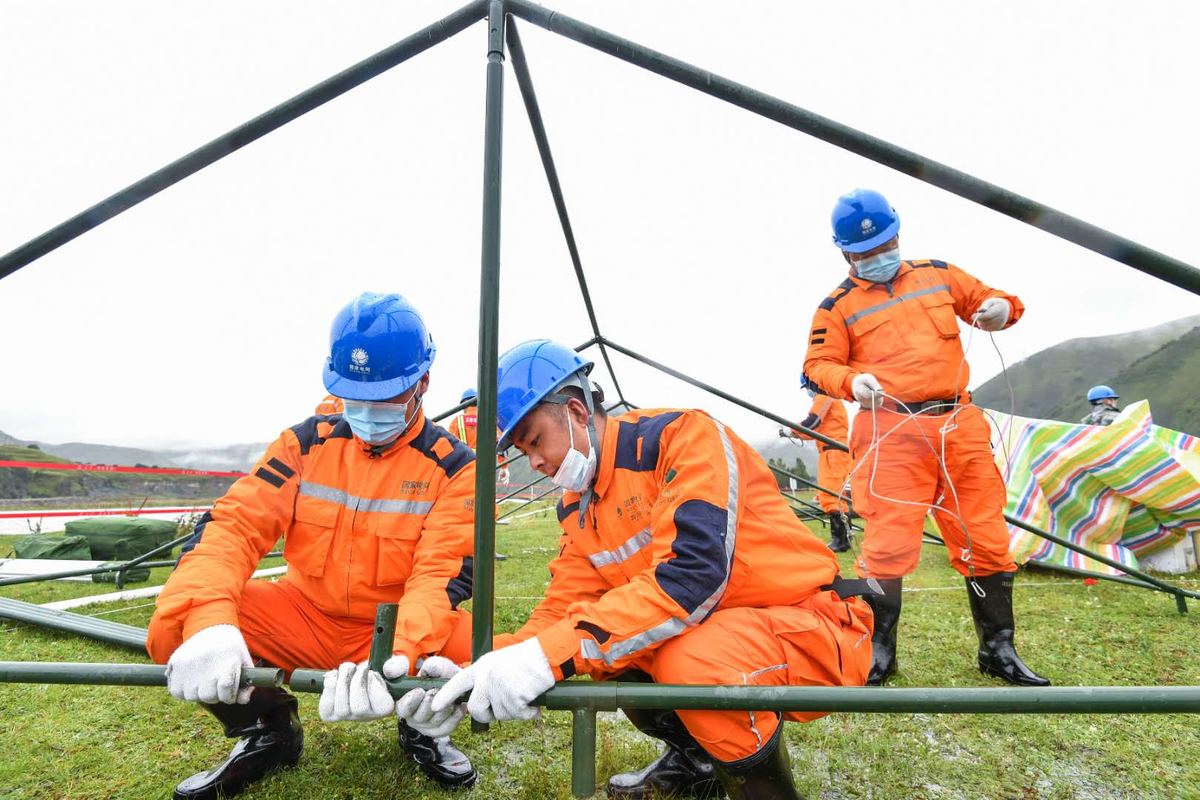 川陕渝三省市联合电力应急演练在甘孜州成功举办