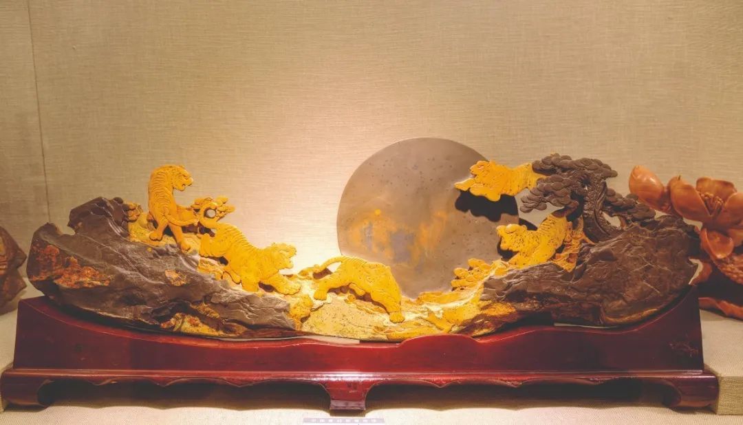 走进仁和非遗苴却砚雕刻大师曹加勇工匠的传承与创新