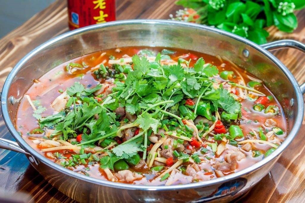 自贡盐帮菜八丨名厨大佬齐聚自贡盐帮菜要搞大事