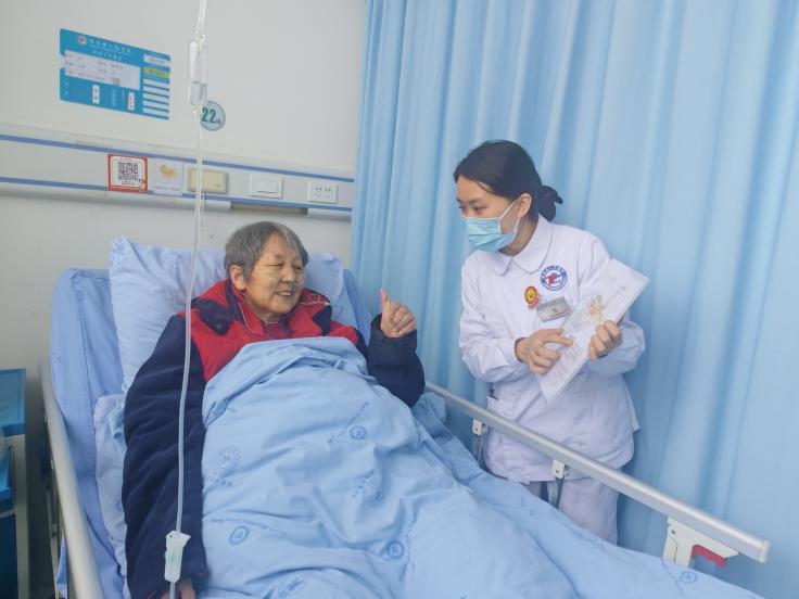 引流袋怎么开梓潼县开展护理微改革 ：“水果” 护士、时尚引流袋 将关爱落到细微处_https://www.jmylbn.com_新闻资讯_第1张