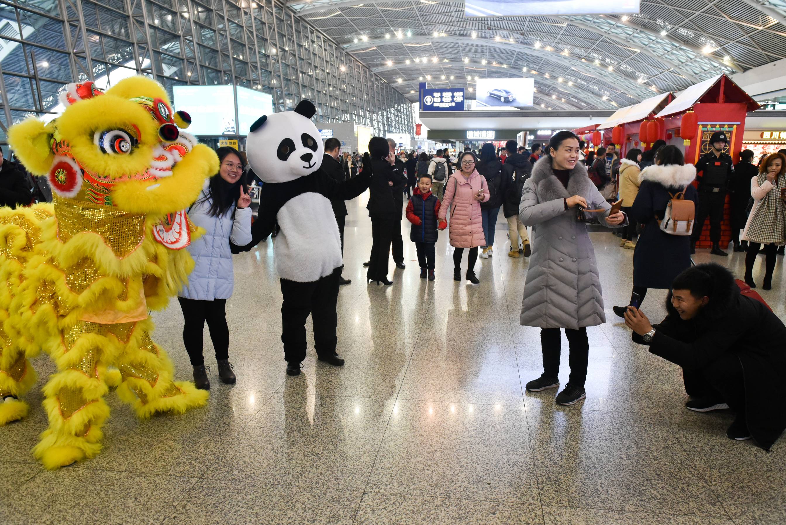 2019春运 成都机场送客660万人次 同比增长6%