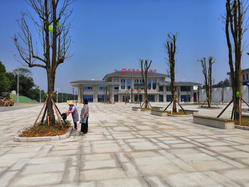 配套成贵高铁泥溪站宜宾叙州区泥溪汽车客运站顺利完工