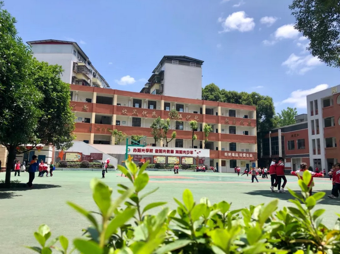 丹稜縣城區小學丹稜中學丹稜縣幼兒園丹稜縣雙橋鎮中隆小學丹稜縣楊場