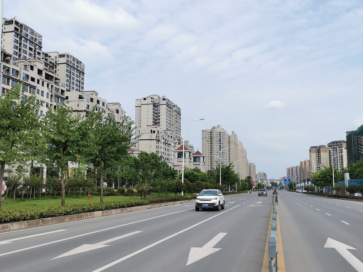 五举措提升荣县城乡环境质量