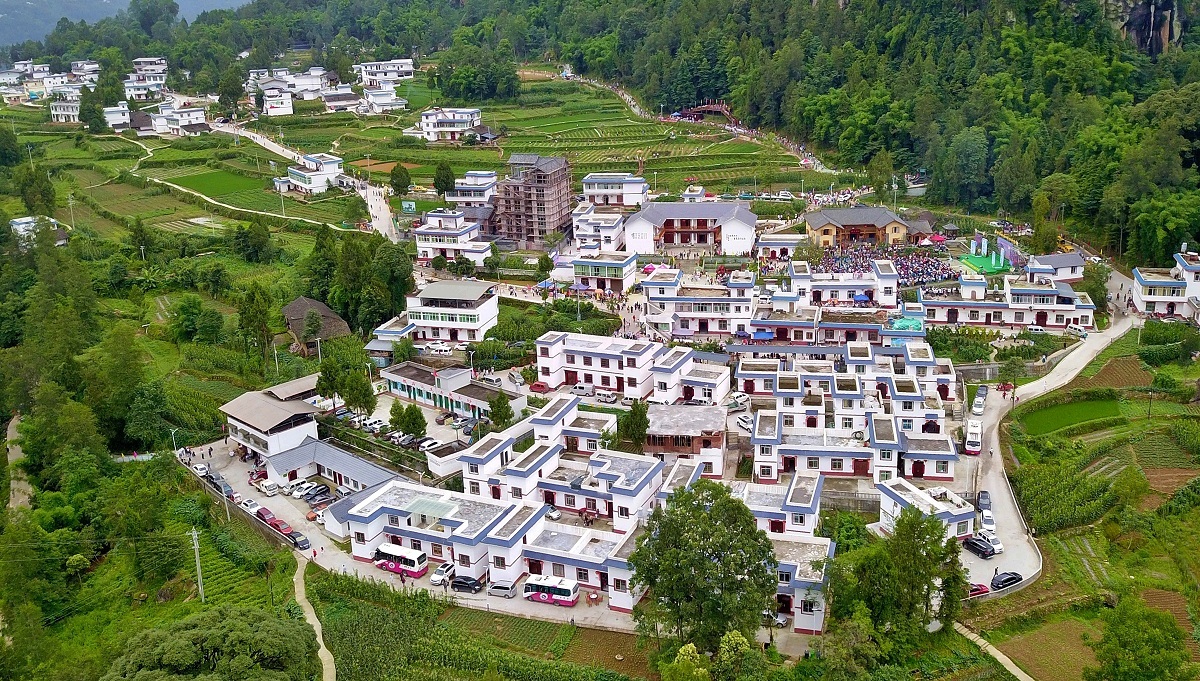 南江县西厢村贫困村变身旅游新村