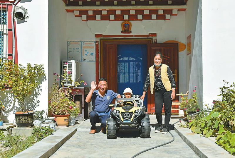巴塘:一枝一叶总关情 一棚一景齐奔康|川观新闻