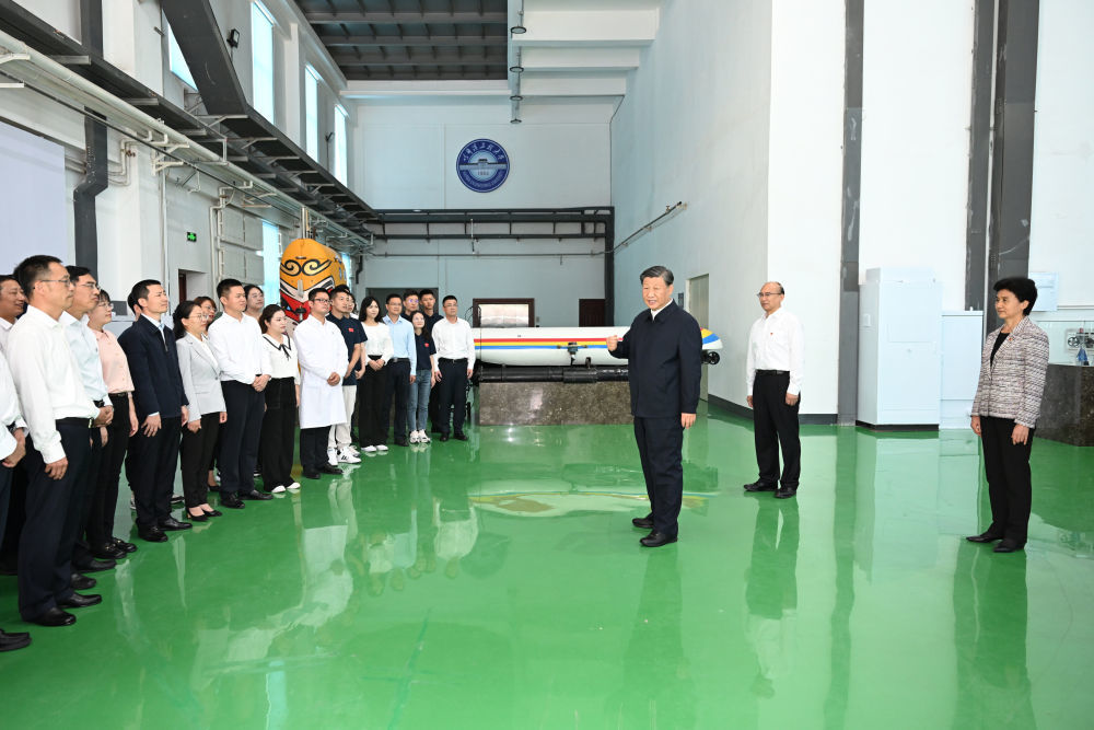 习近平在黑龙江考察时强调 牢牢把握在国家发展大局中的战略定位 奋力开创黑龙江高质量发展新局面|川观新闻