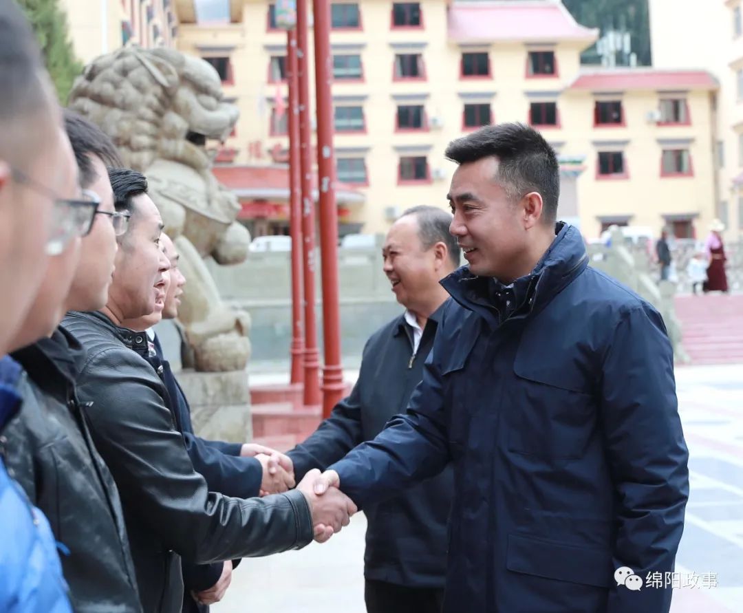 刘超在壤塘县考察对口帮扶工作时强调满怀责任感情全力做好对口帮扶