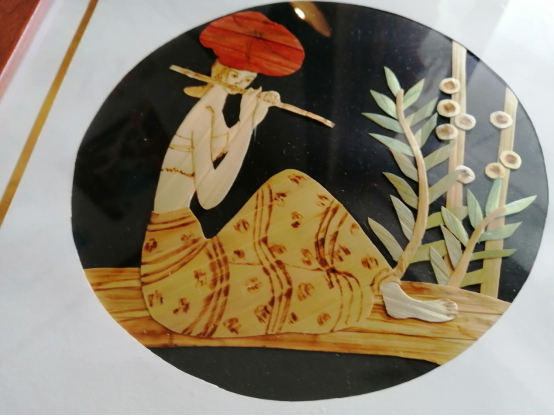 六旬老人用麦秆作画每幅画都独一无二