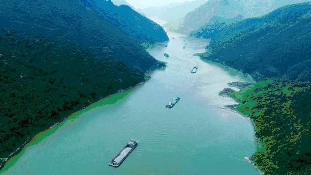 国庆有约随奔腾江河看锦绣中国