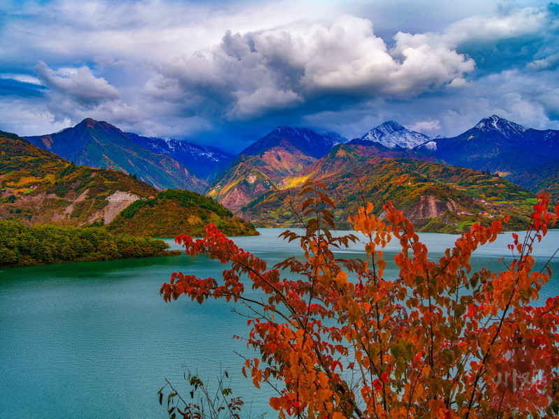 如在画中雅安宝兴斑斓秋色惹人醉