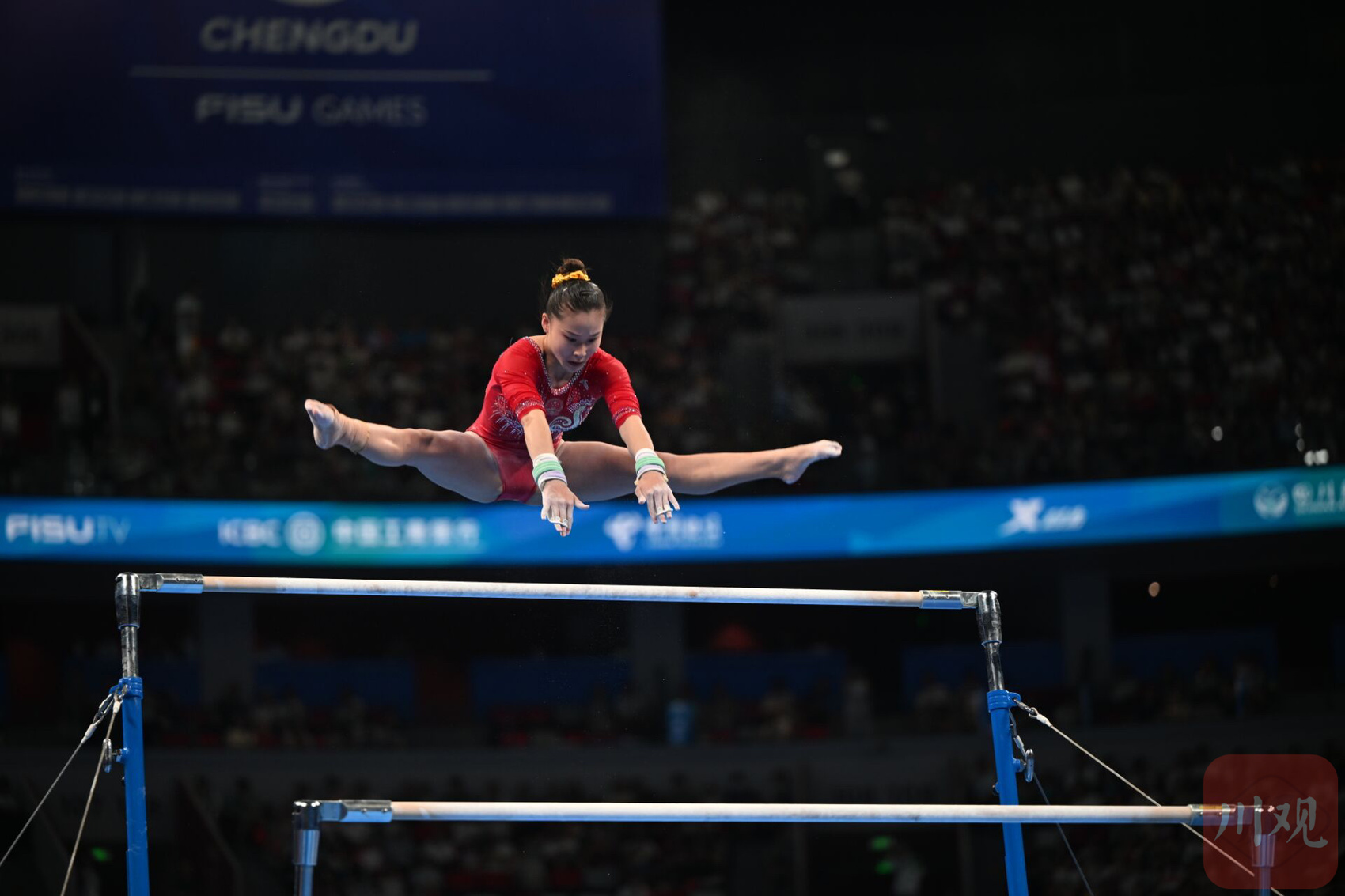 c视频高低杠夺金杜思雨夺女子高低杠金牌