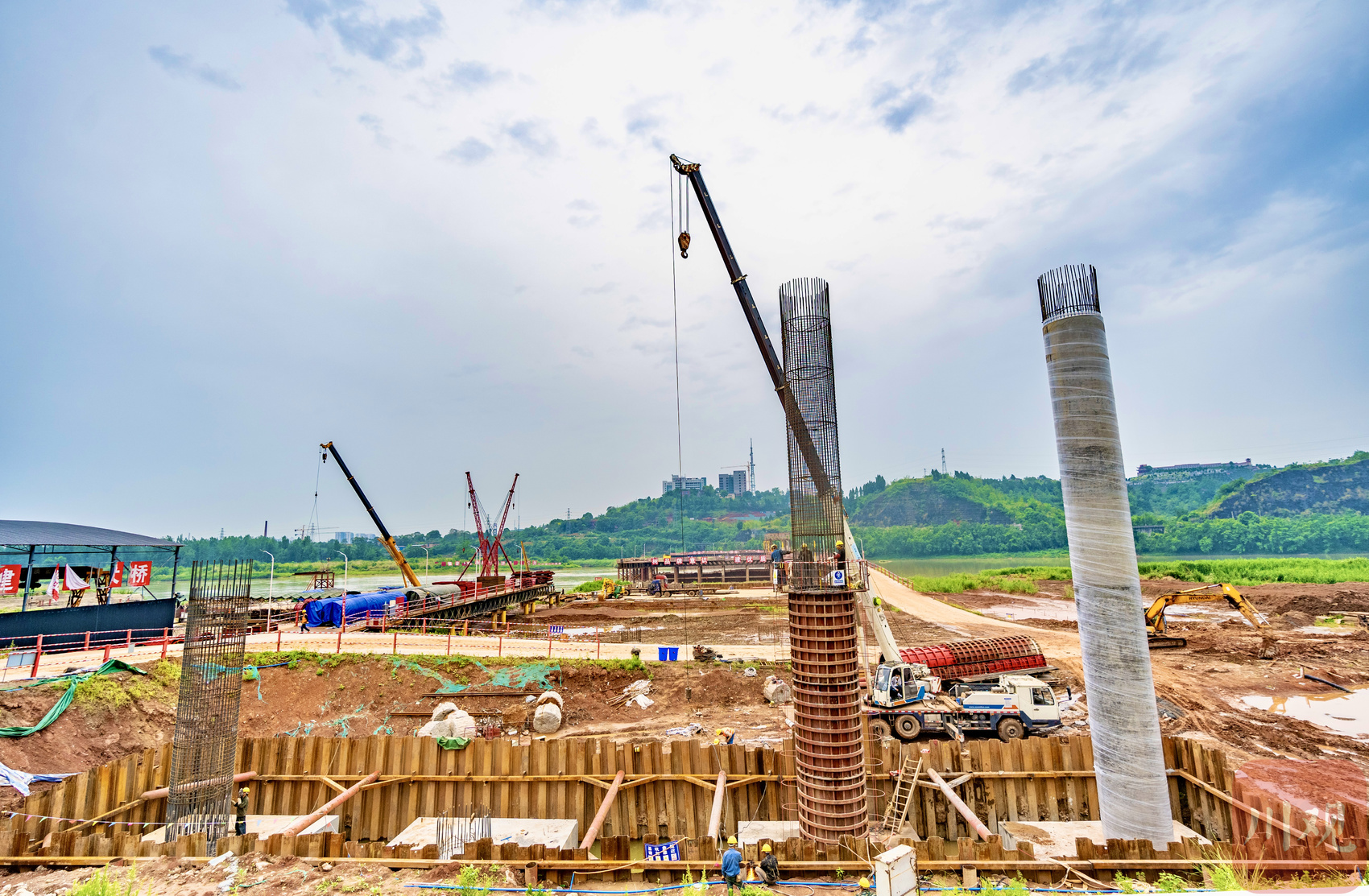 知事局轉入承臺施工階段資陽雷音大橋建設駛入快車道