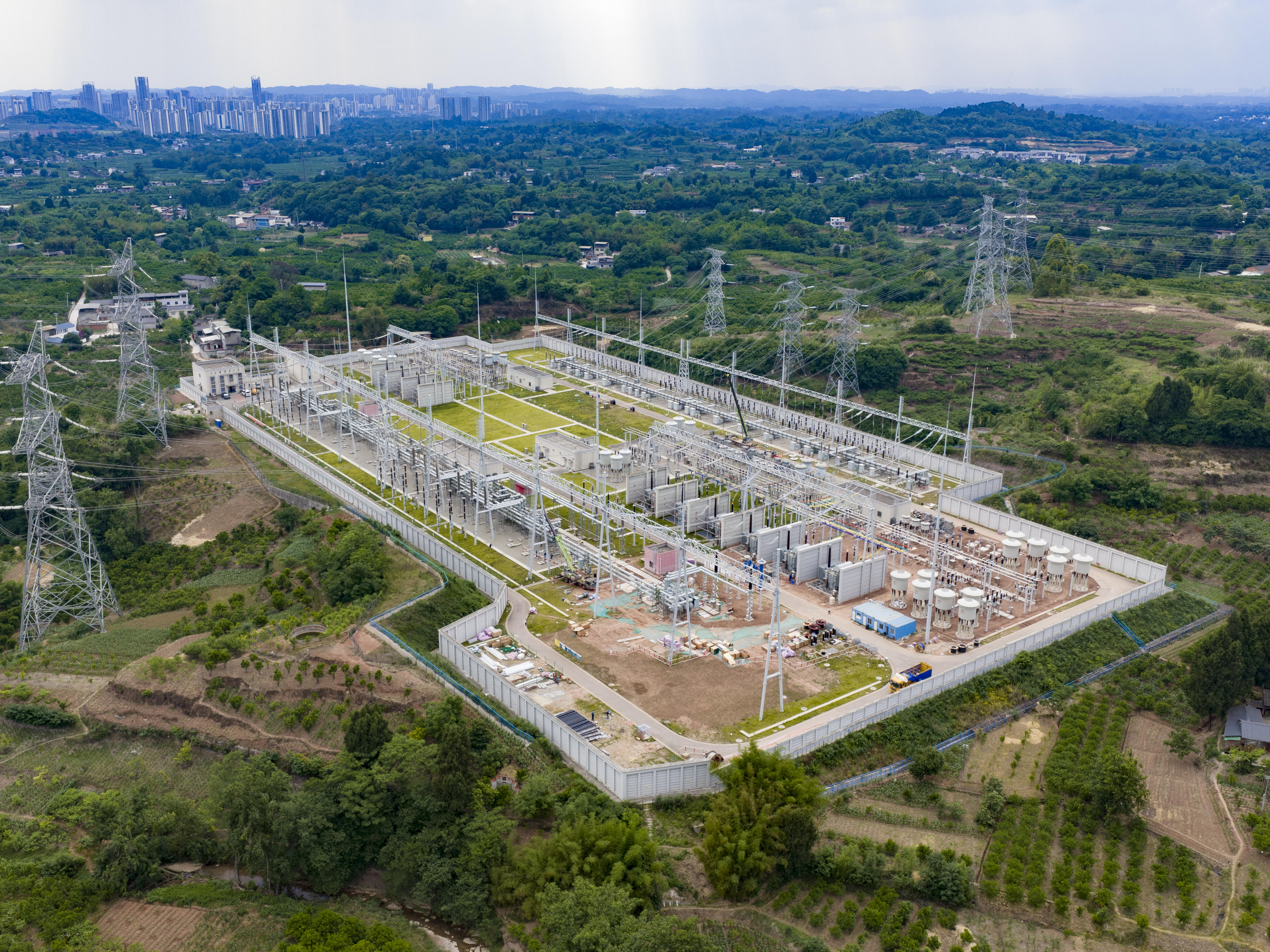 新增约100万台家用空调用电需求！成都大林500千伏变电站主变扩建工程试运行