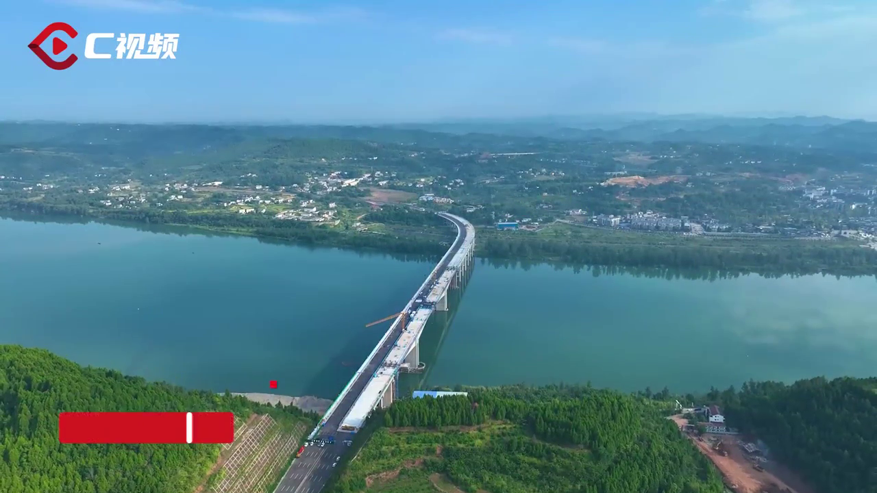 南充蓬安嘉陵江三桥全桥全线贯通