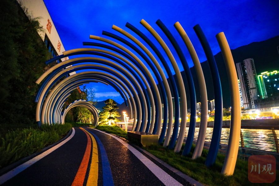云游雅安26打卡石棉城市记忆走廊