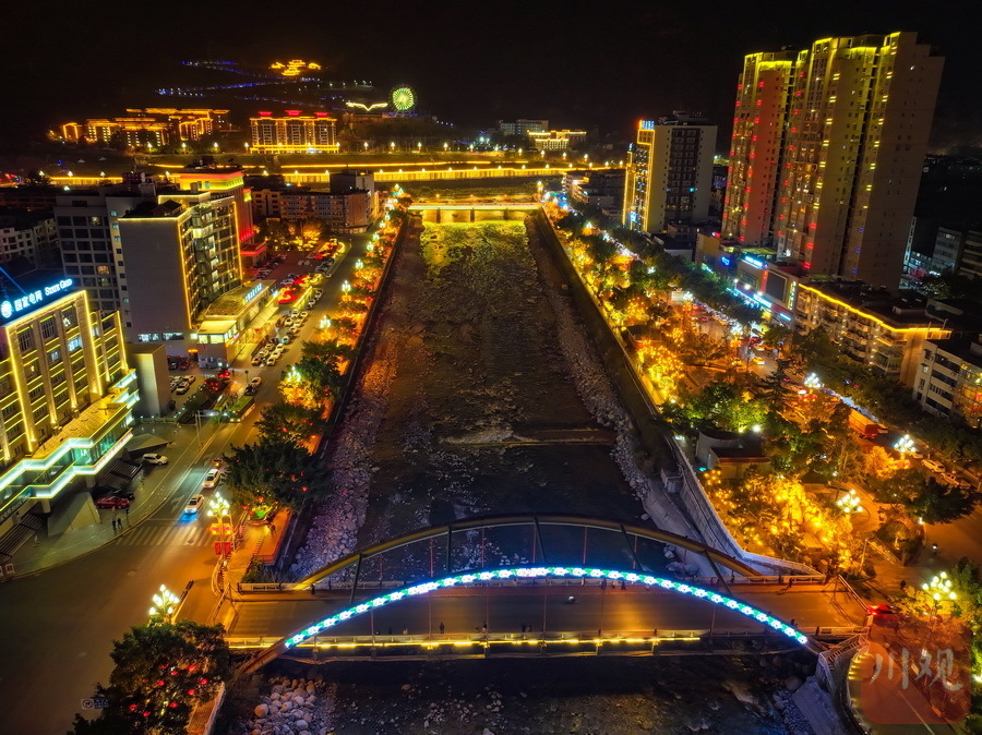 c视频玩转雅安石棉如画夜景点燃新春夜间烟火气